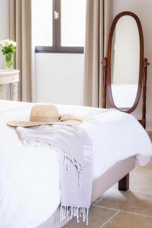 L'Ostal - Bed & Breakfast - Chambres Et Suites De 25 A 40M2 - Spa Saint-Hilaire-dʼOzilhan エクステリア 写真