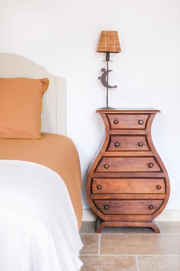 L'Ostal - Bed & Breakfast - Chambres Et Suites De 25 A 40M2 - Spa Saint-Hilaire-dʼOzilhan エクステリア 写真
