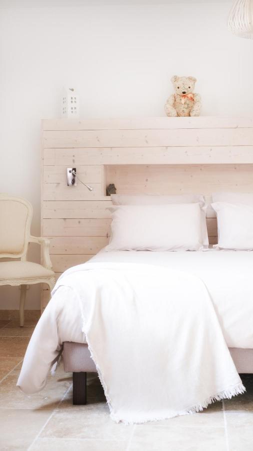 L'Ostal - Bed & Breakfast - Chambres Et Suites De 25 A 40M2 - Spa Saint-Hilaire-dʼOzilhan エクステリア 写真