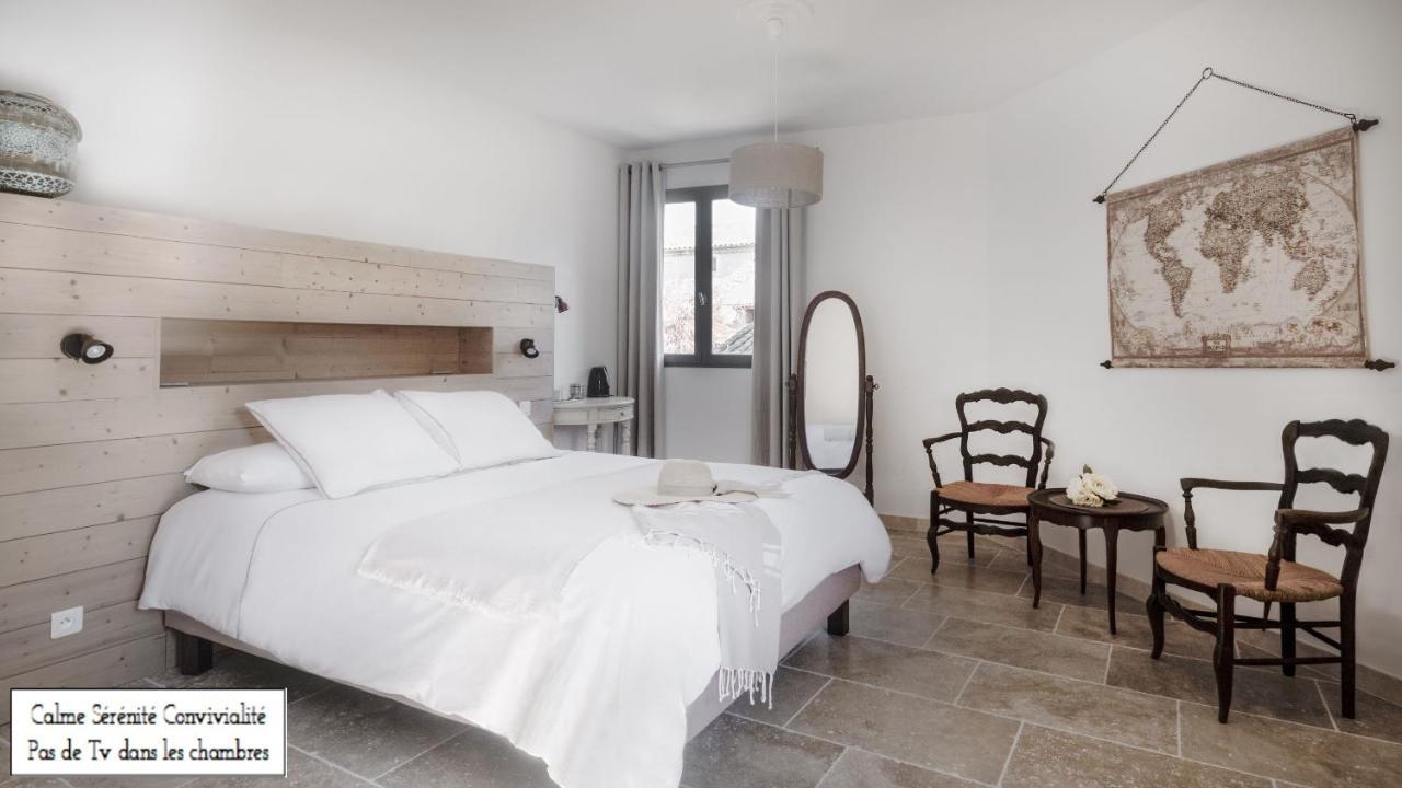 L'Ostal - Bed & Breakfast - Chambres Et Suites De 25 A 40M2 - Spa Saint-Hilaire-dʼOzilhan エクステリア 写真