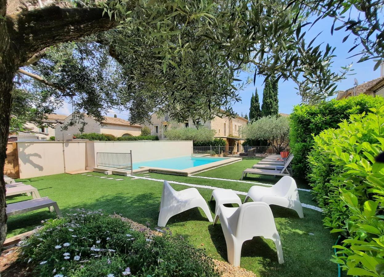 L'Ostal - Bed & Breakfast - Chambres Et Suites De 25 A 40M2 - Spa Saint-Hilaire-dʼOzilhan エクステリア 写真